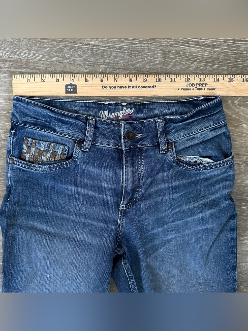 Women’s wrangler embroidered pockets boot jeans Sz 29x30 - Picture 3 of 7